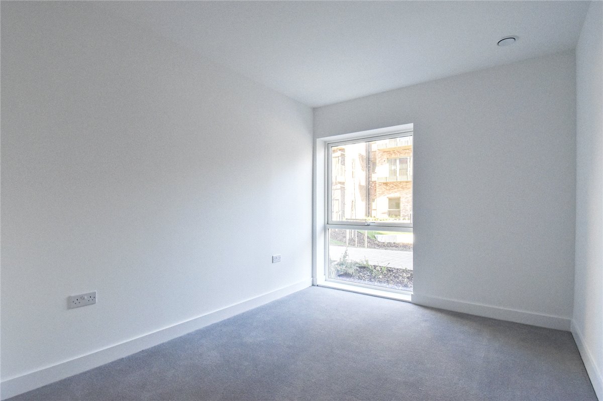 2 bedroom flat, Bragg Way, Cambridge CB5 - Let Agreed