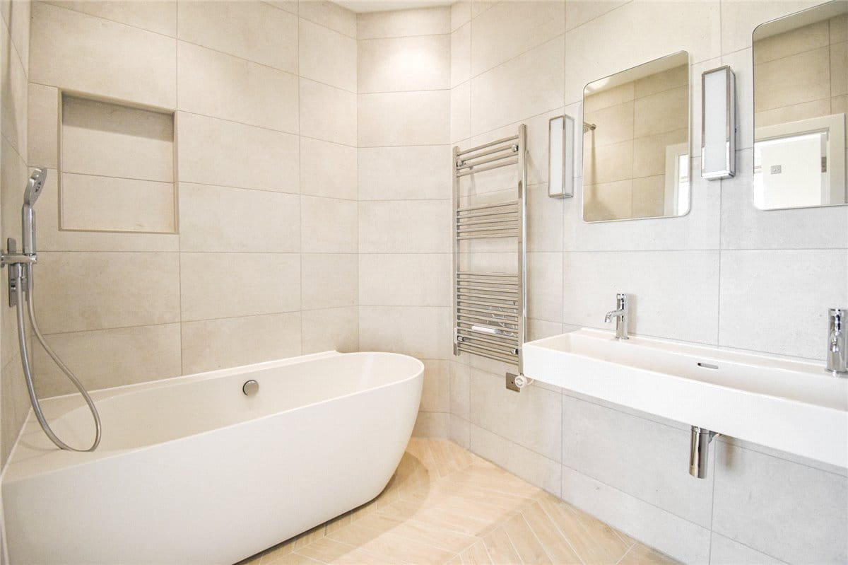 2 bedroom flat, Hamied Mansions, 14-17 Regent Terrace CB2