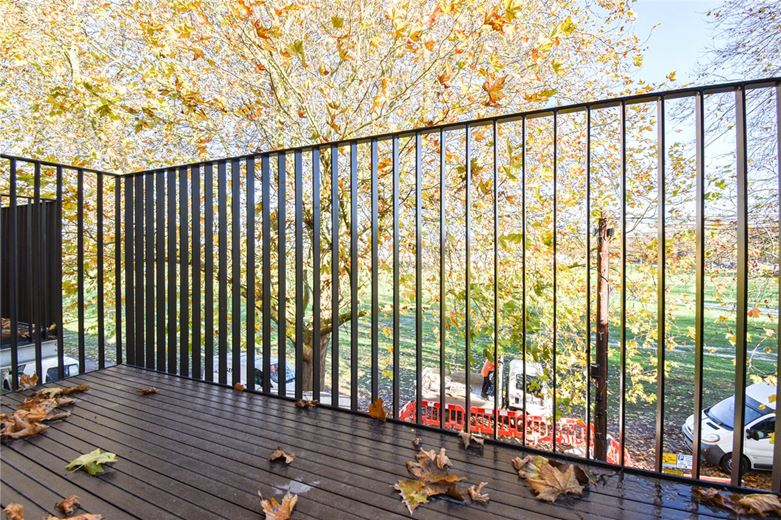 1 bedroom flat, Hamied Mansions, 14-17 Regent Terrace CB2