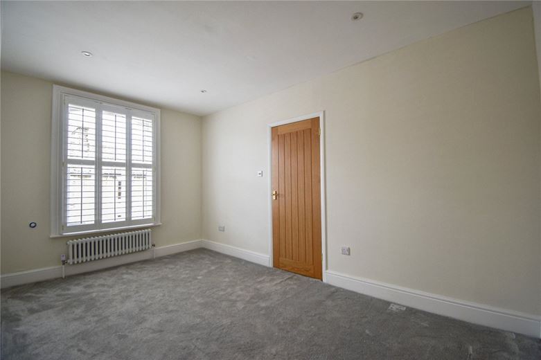 3 bedroom flat, Bateman Street, Cambridge CB2 - Available