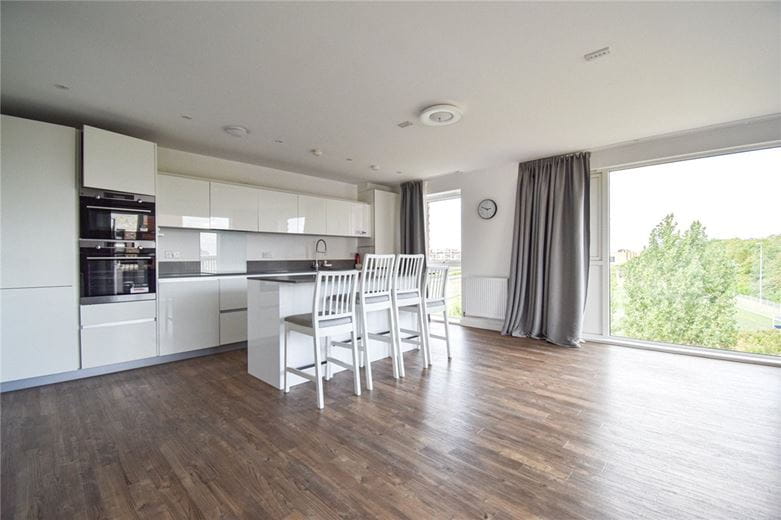 2 bedroom flat, Hering Road, Trumpington CB2 - Available