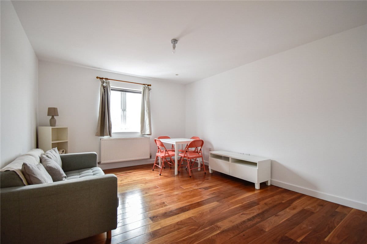 2 bedroom house, Grebe Court, Cambridge CB5