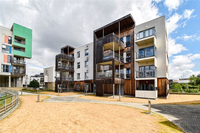 2 bedroom flat, Glenalmond Avenue, Cambridge CB2 - Let Agreed