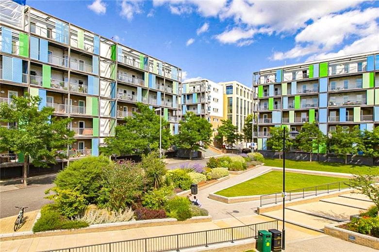 2 bedroom flat, Warren Close, Cambridge CB2 - Let Agreed
