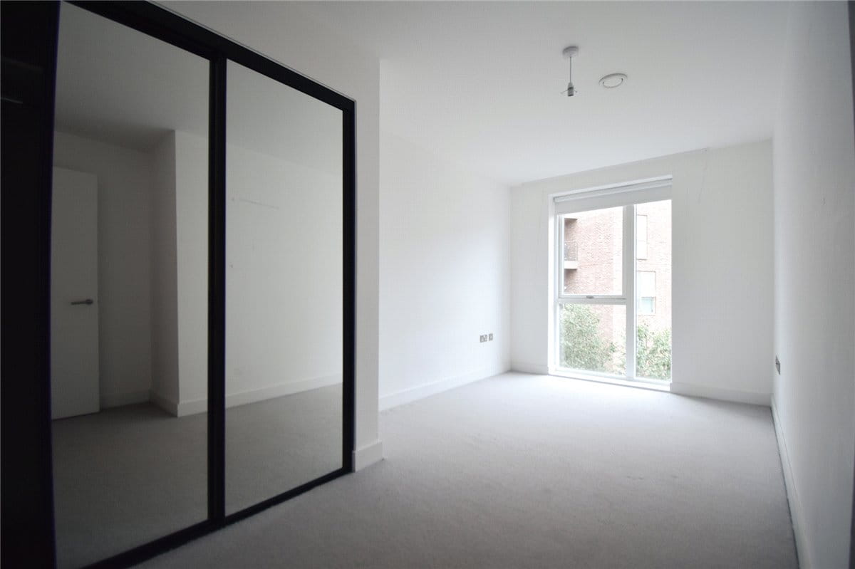 3 bedroom flat, Scholars Court, Harrison Drive CB2