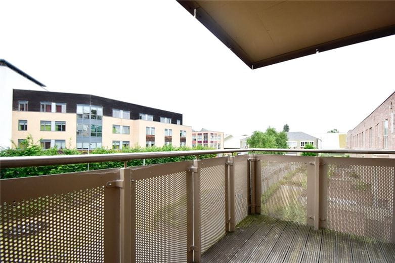 3 bedroom flat, Scholars Court, Harrison Drive CB2