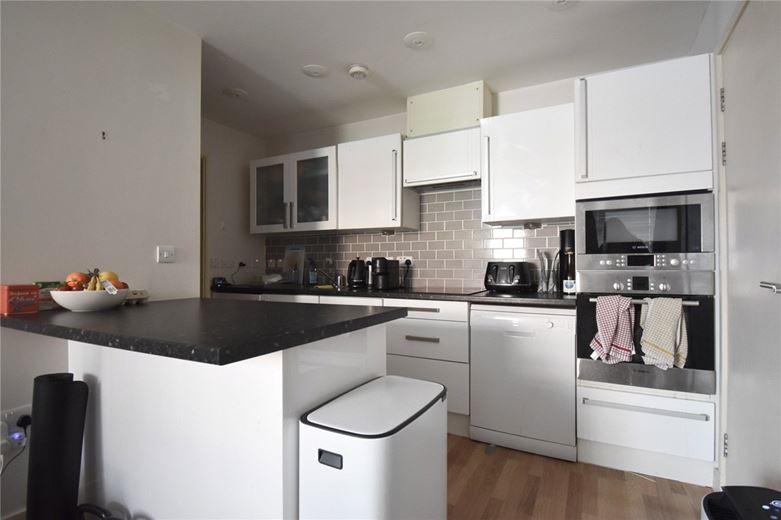 1 bedroom flat, Guthrie Court, Paradise Street CB1 - Let Agreed