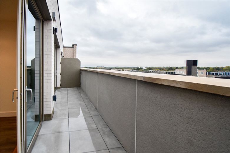 2 bedroom flat, Eddington Avenue, Eddington CB3 - Available