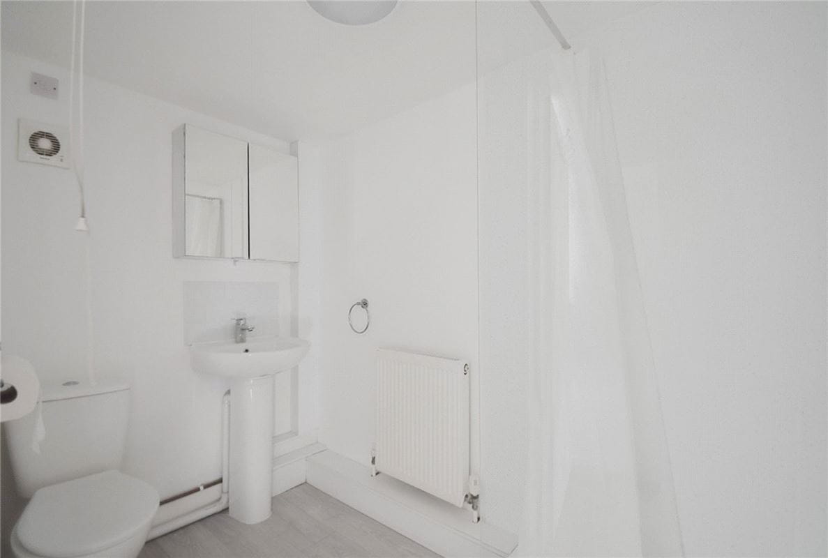 2 bedroom house, Barnwell Road, Cambridge CB5 - Let Agreed
