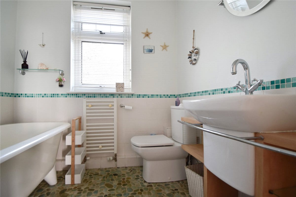 4 bedroom house, Duxford Road, Whittlesford CB22 - Let Agreed