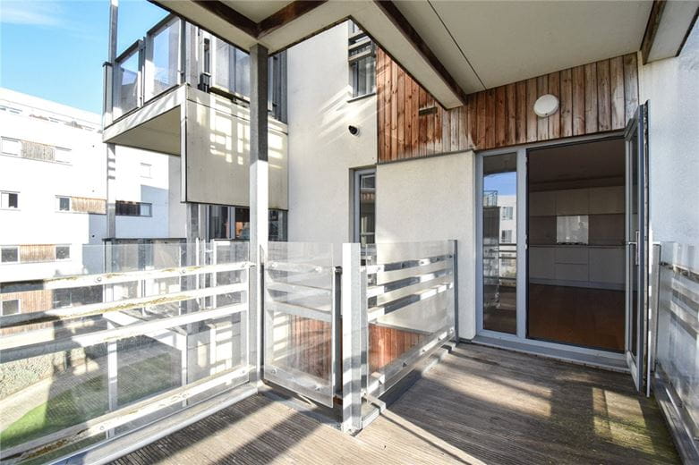 2 bedroom flat, Glenalmond Avenue, Cambridge CB2 - Available