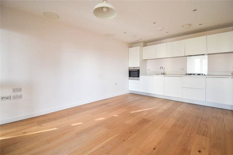 2 bedroom flat, Glenalmond Avenue, Cambridge CB2 - Available