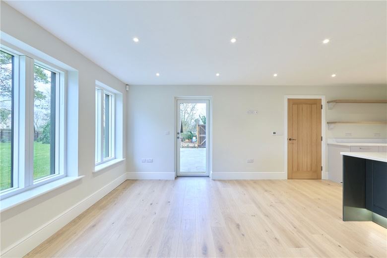 4 bedroom house, Water End, Wrestlingworth SG19 - Available