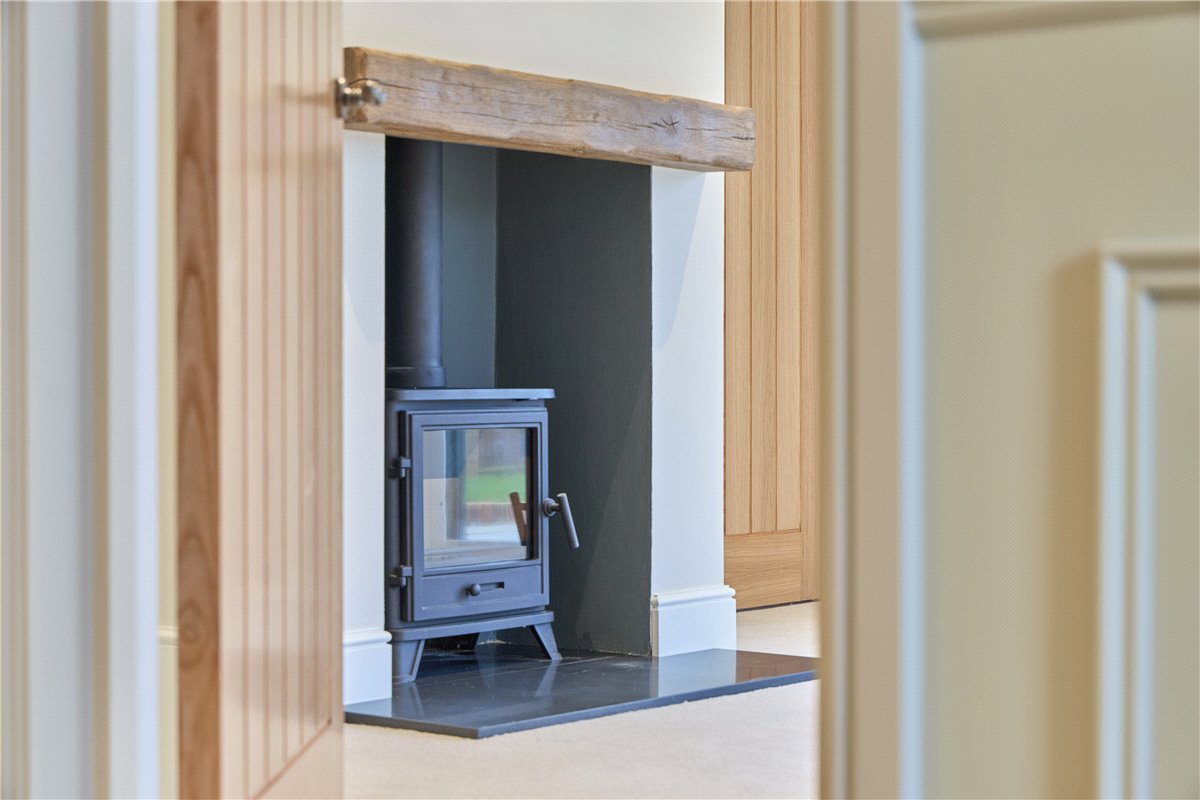 4 bedroom house, Water End, Wrestlingworth SG19 - Available