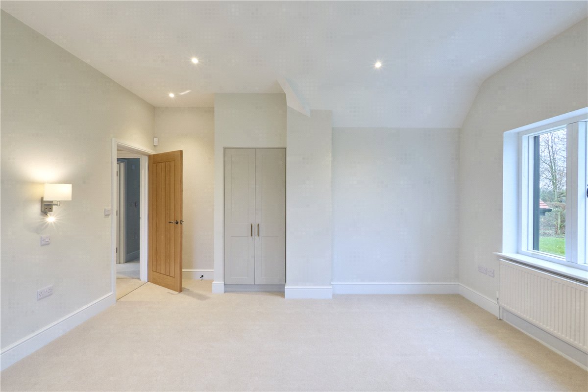 4 bedroom house, Water End, Wrestlingworth SG19 - Available