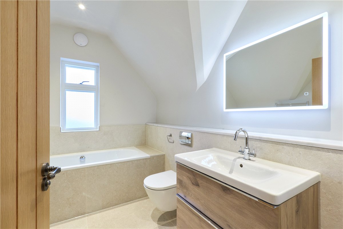 4 bedroom house, Water End, Wrestlingworth SG19 - Available