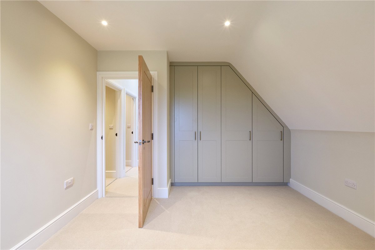 4 bedroom house, Water End, Wrestlingworth SG19 - Available