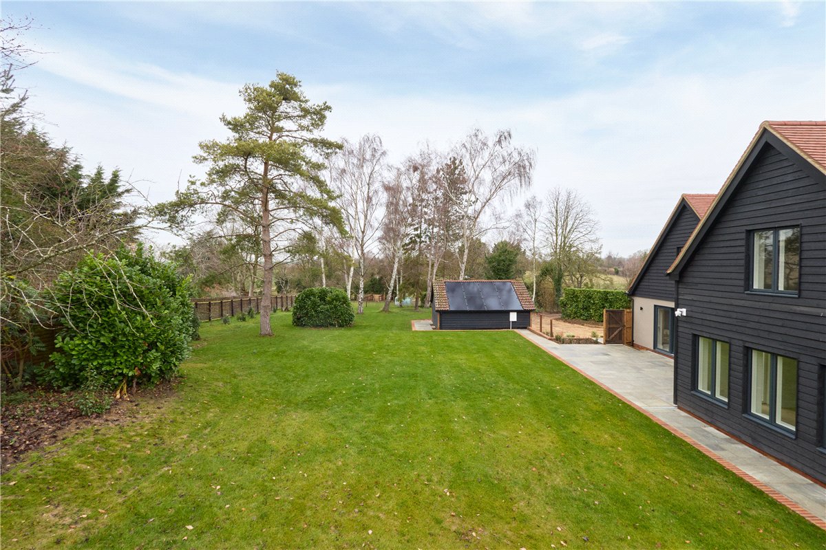 4 bedroom house, Water End, Wrestlingworth SG19 - Available