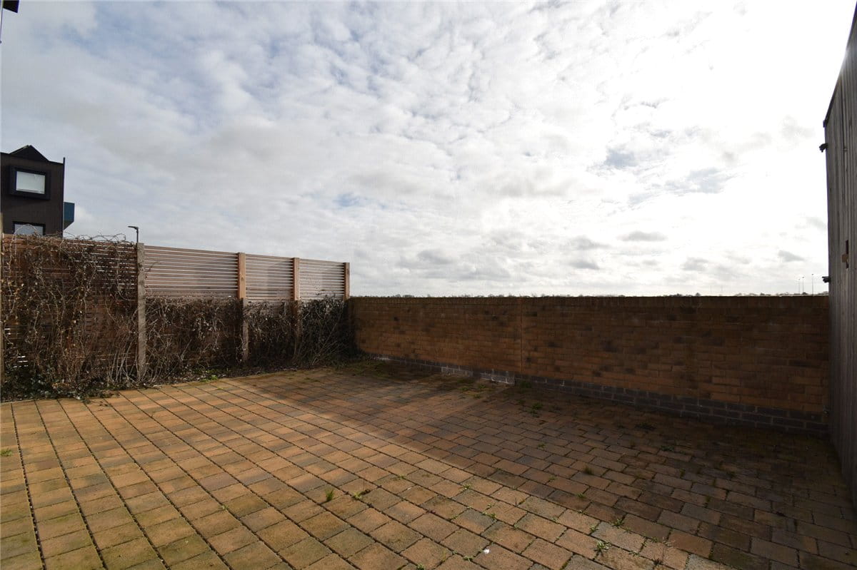 3 bedroom house, Lockhart Way, Northstowe CB24 - Let Agreed