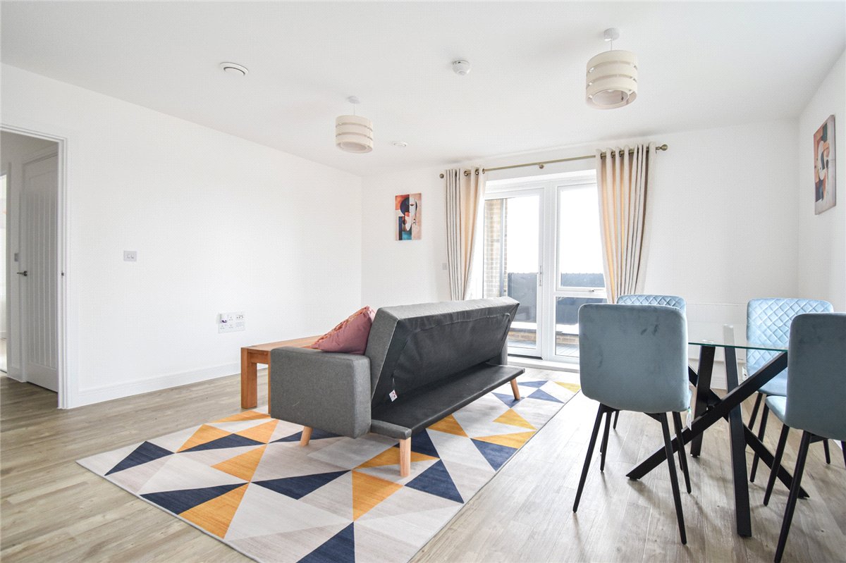 1 bedroom flat, Saffron Way, Cambridge CB1 - Available