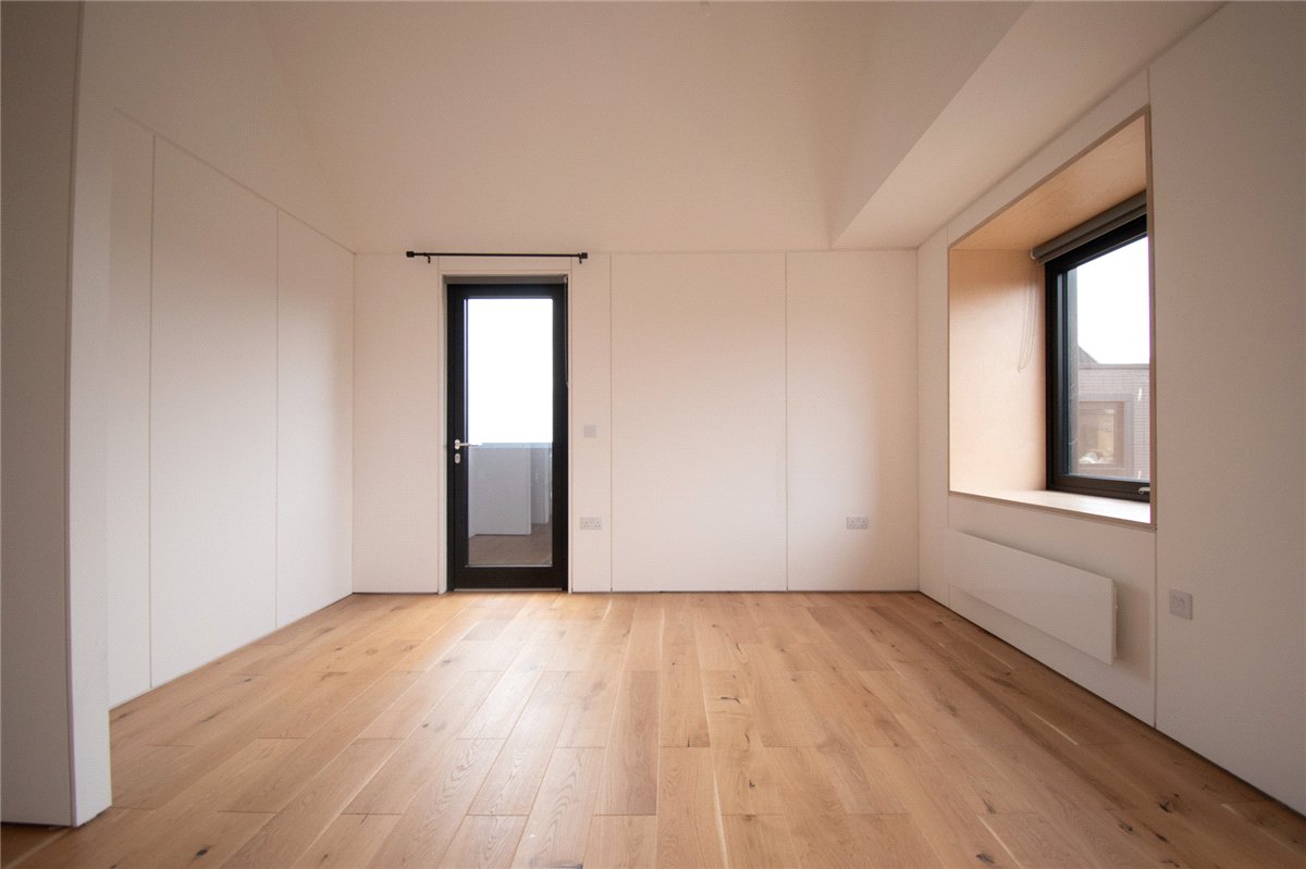 3 bedroom house, Lockhart Way, Northstowe CB24 - Available