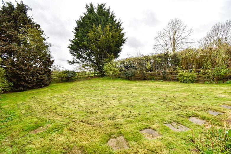 3 bedroom house, Streetly Hall Cottages, Streetly End CB21 - Let Agreed