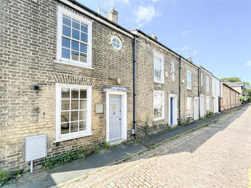 2 bedroom house, Saxon Street, Cambridge CB2