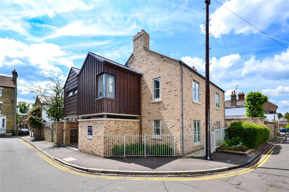1 bedroom flat, Warkworth Street, Cambridge CB1 - Let Agreed