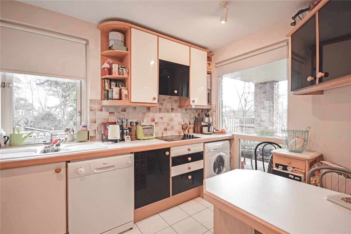 3 bedroom flat, The Oasthouse, Pinehurst South CB3