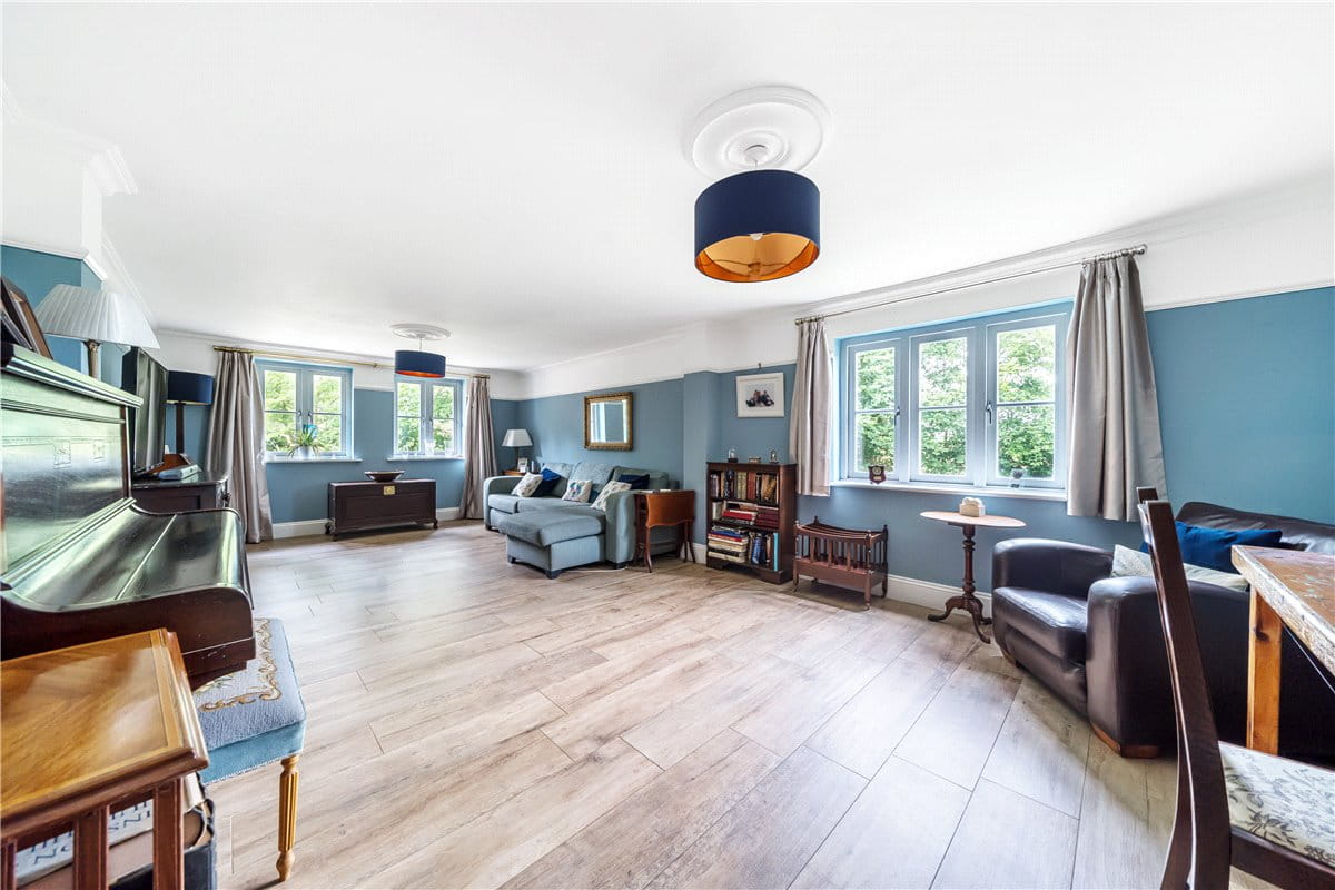 7.1 acres House, Sidings Farm, Fen Road PE28 - Available