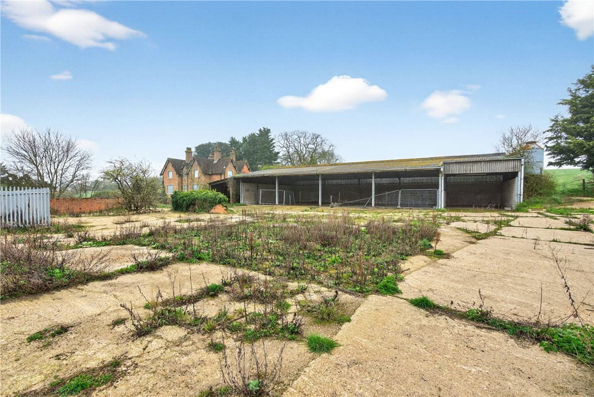  House, Limbersey Lane, Maulden MK45 - Available