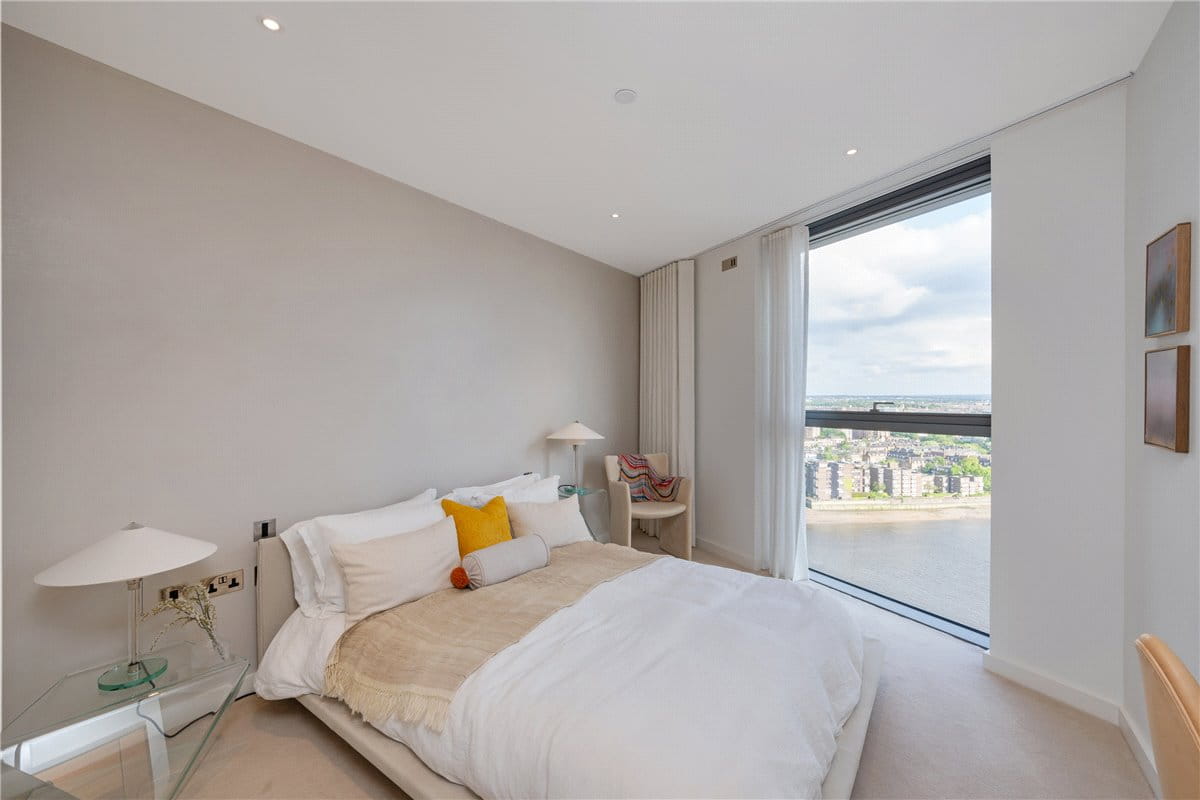2 bedroom flat, Tower West, Chelsea Waterfront SW10 - Available