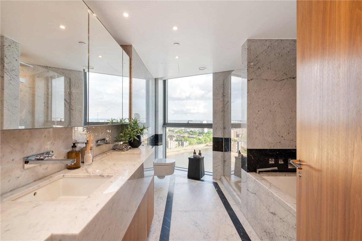 2 bedroom flat, Tower West, Chelsea Waterfront SW10 - Available