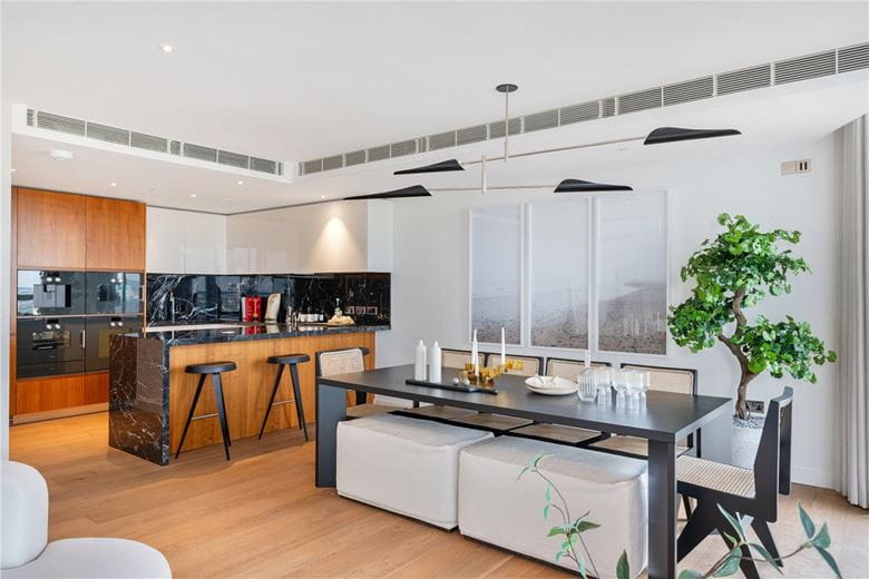 4 bedroom flat, Waterfront Drive, Chelsea Waterfront SW10 - Available