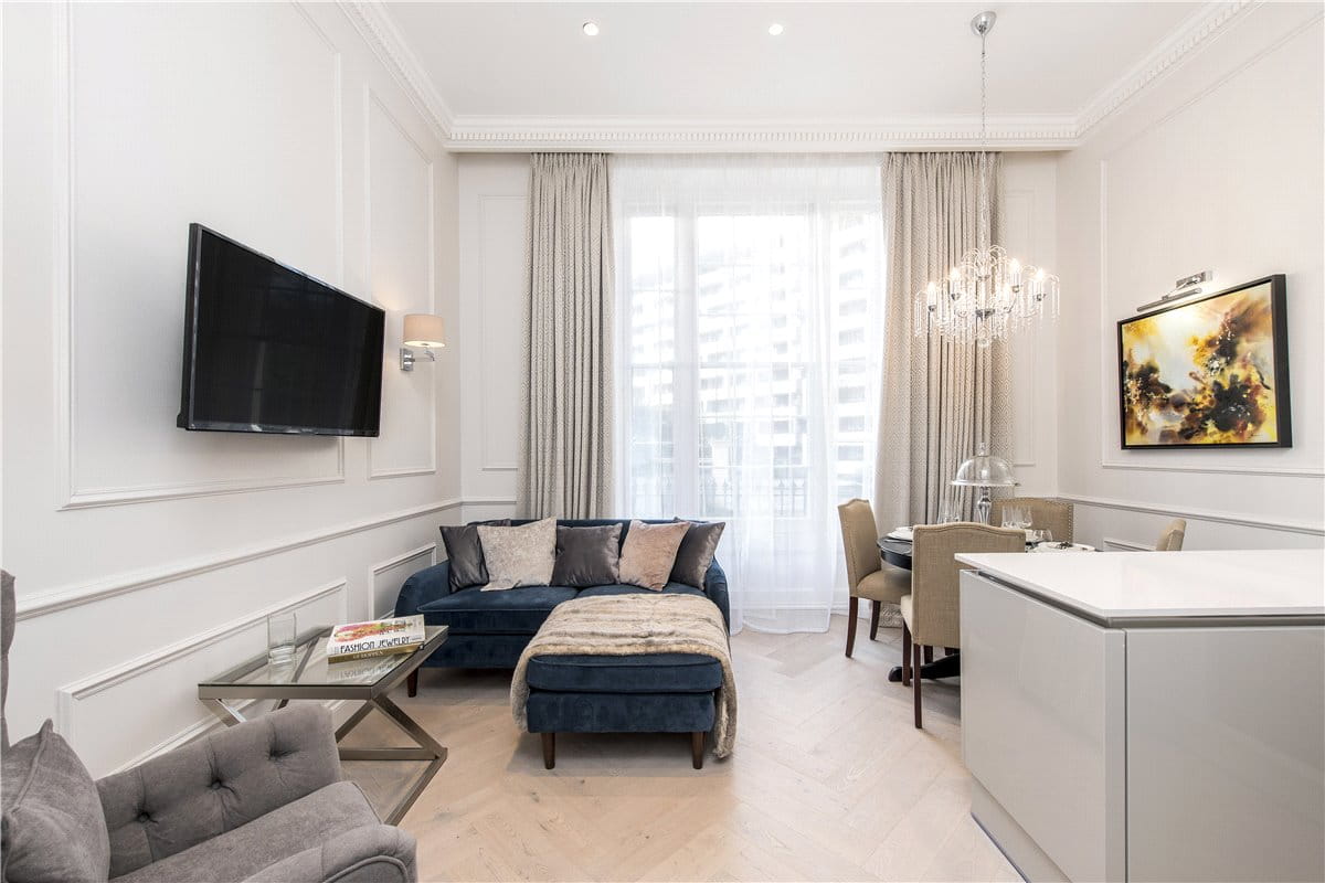 1 bedroom flat, Gloucester Gardens, Bayswater W2 - Sold