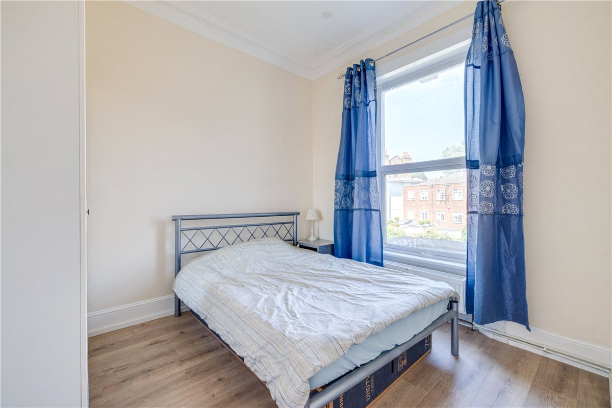 2 bedroom flat, Holland Road, West Kensington W14 - Available