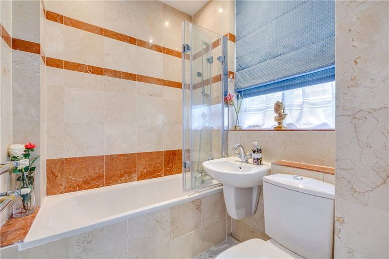 3 bedroom flat, Albion Street, Tyburnia W2 - Available