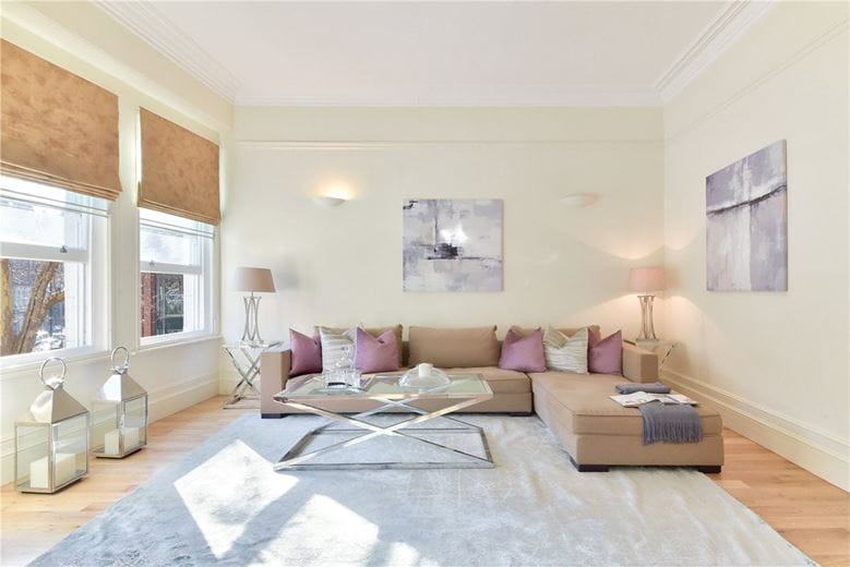 3 bedroom flat, Park Mansions, Knightsbridge SW1X - Available