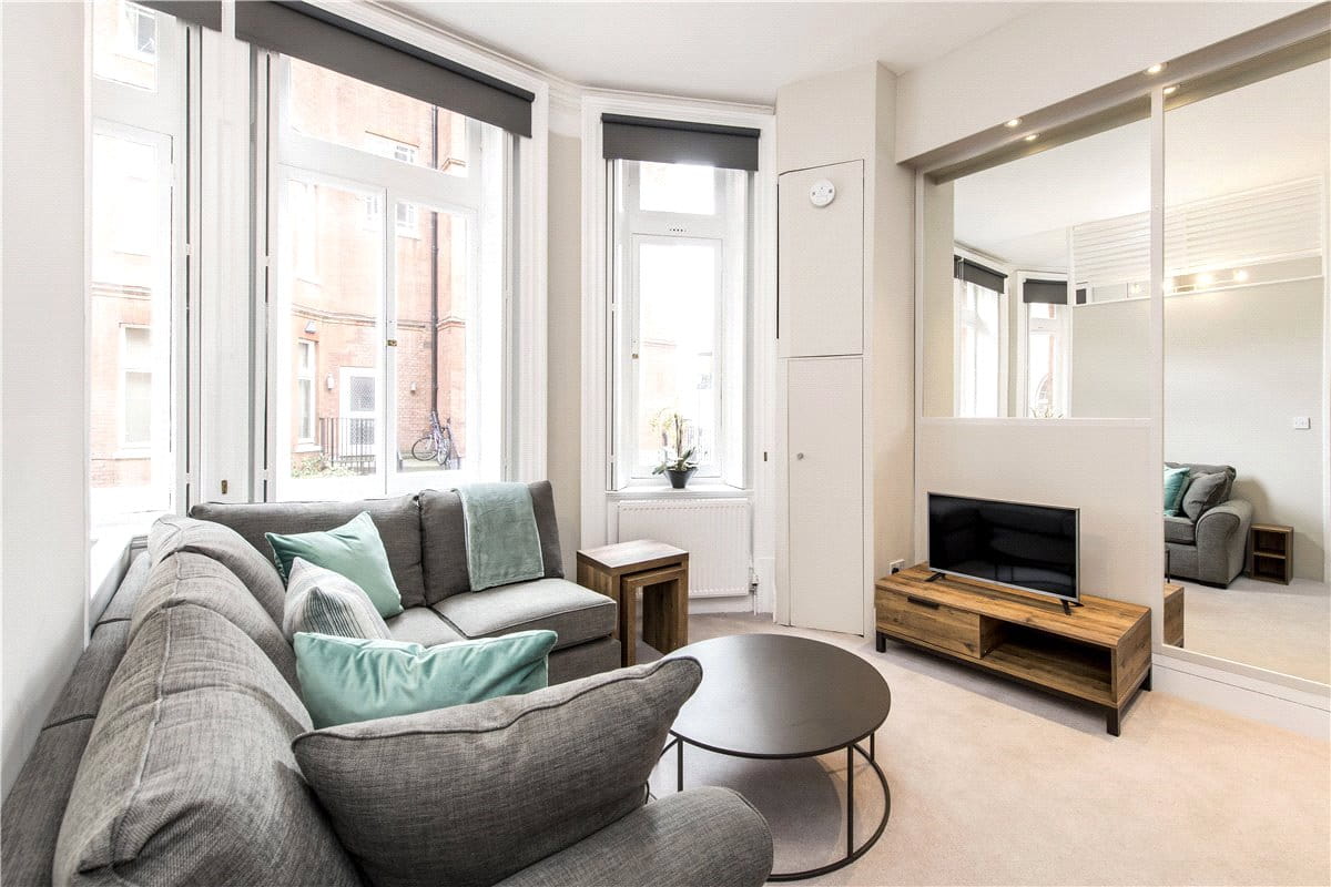  bedroom flat, Pont Street, Knightsbridge SW1X - Available