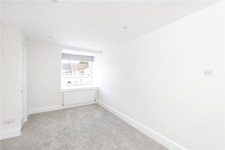 2 bedroom flat, Coleherne Road, West Brompton SW10 - Available