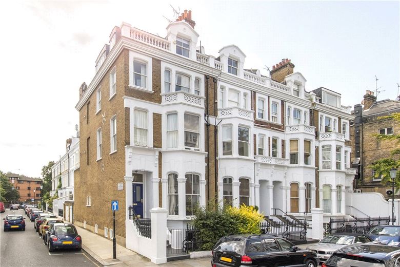 2 bedroom flat, Coleherne Road, West Brompton SW10 - Available