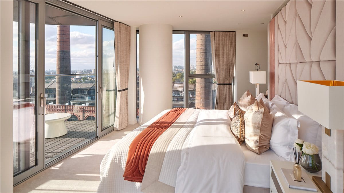 4 bedroom flat, Waterfront Drive, Chelsea Waterfront SW10 - Available