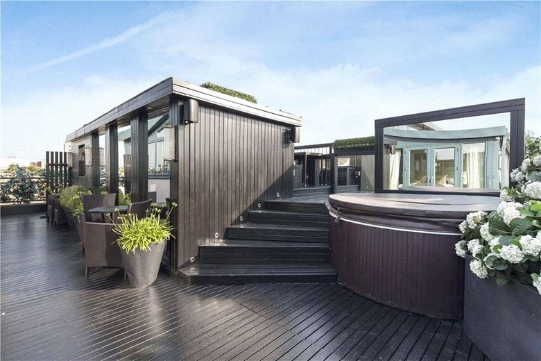 3 bedroom flat, Harrington Road, South Kensington SW7 - Available