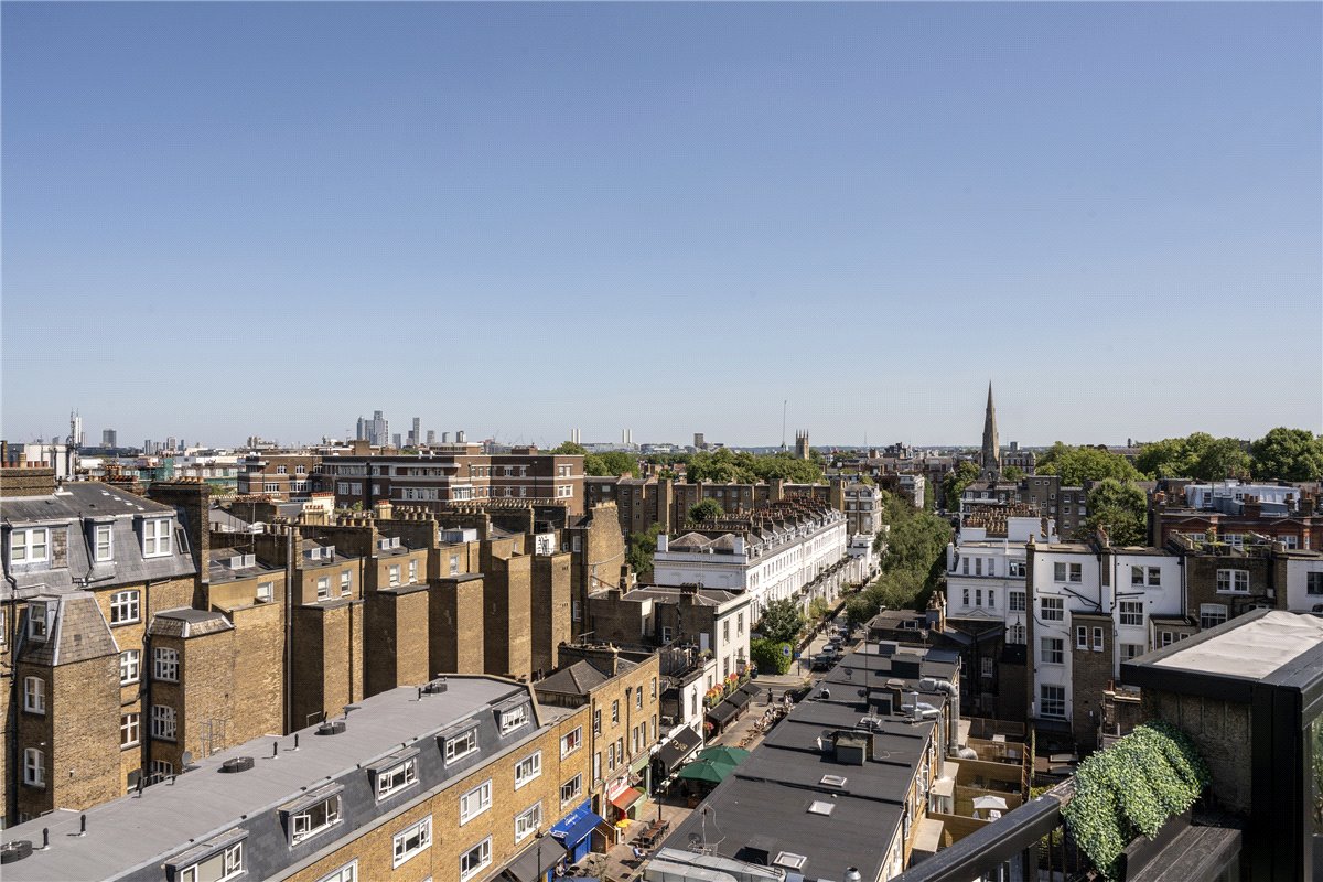 3 bedroom flat, Harrington Road, South Kensington SW7 - Available