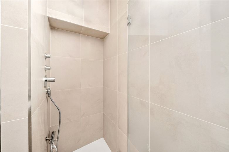 4 bedroom maisonette, Harrington Gardens, South Kensington SW7 - Available