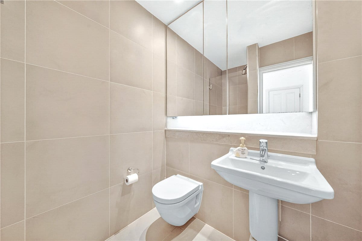 4 bedroom maisonette, Harrington Gardens, South Kensington SW7 - Available