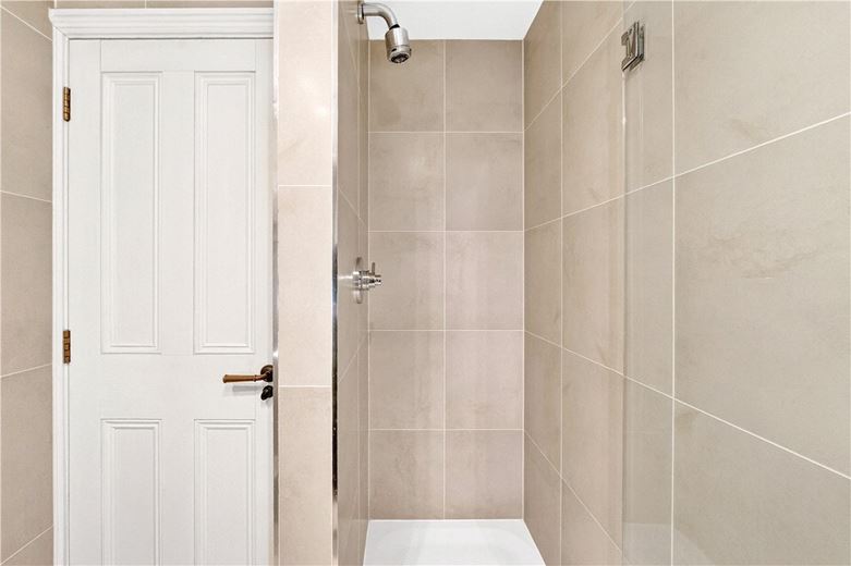 4 bedroom maisonette, Harrington Gardens, South Kensington SW7 - Available