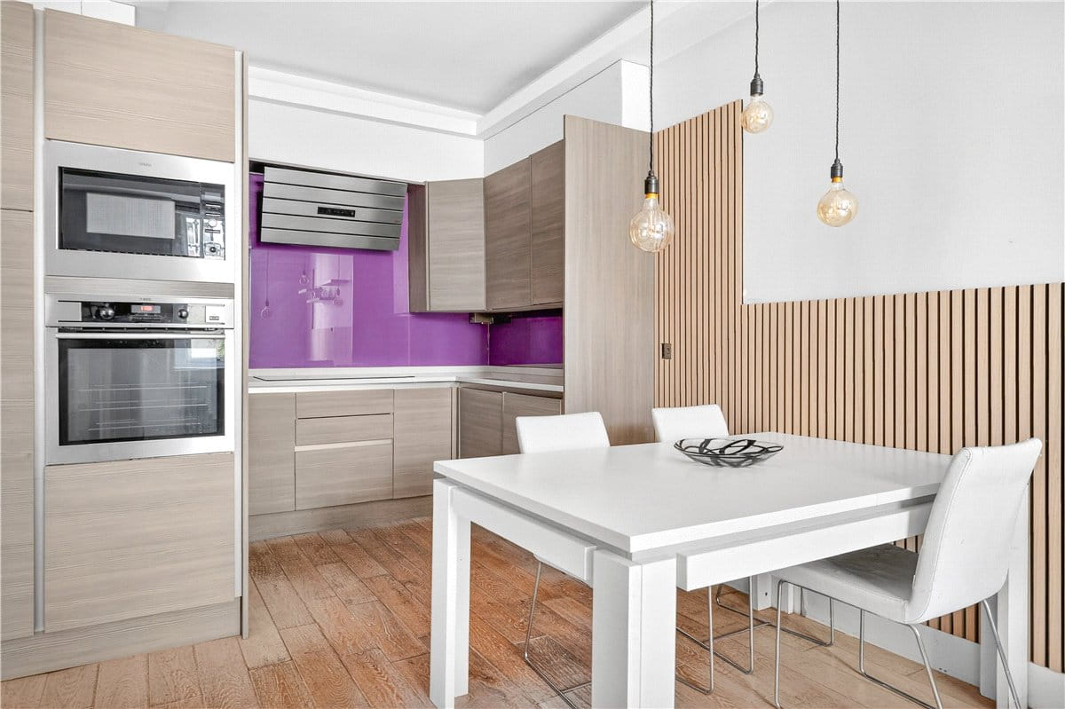 2 bedroom flat, Prince's Gate, South Kensington SW7 - Available