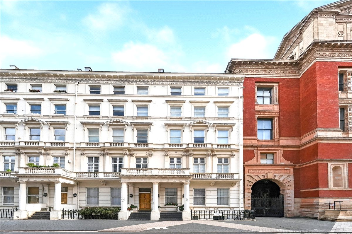 2 bedroom flat, Prince's Gate, South Kensington SW7 - Available