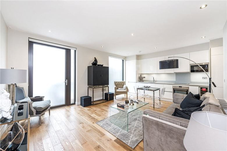 3 bedroom flat, Elgin Avenue, Maida Vale W9 - Sold